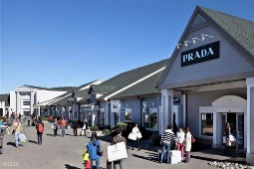 Premium Outlets Woodbury