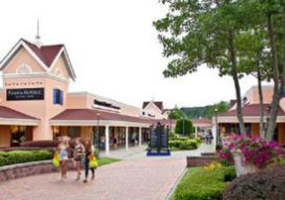 North Georgia Premium Outlets